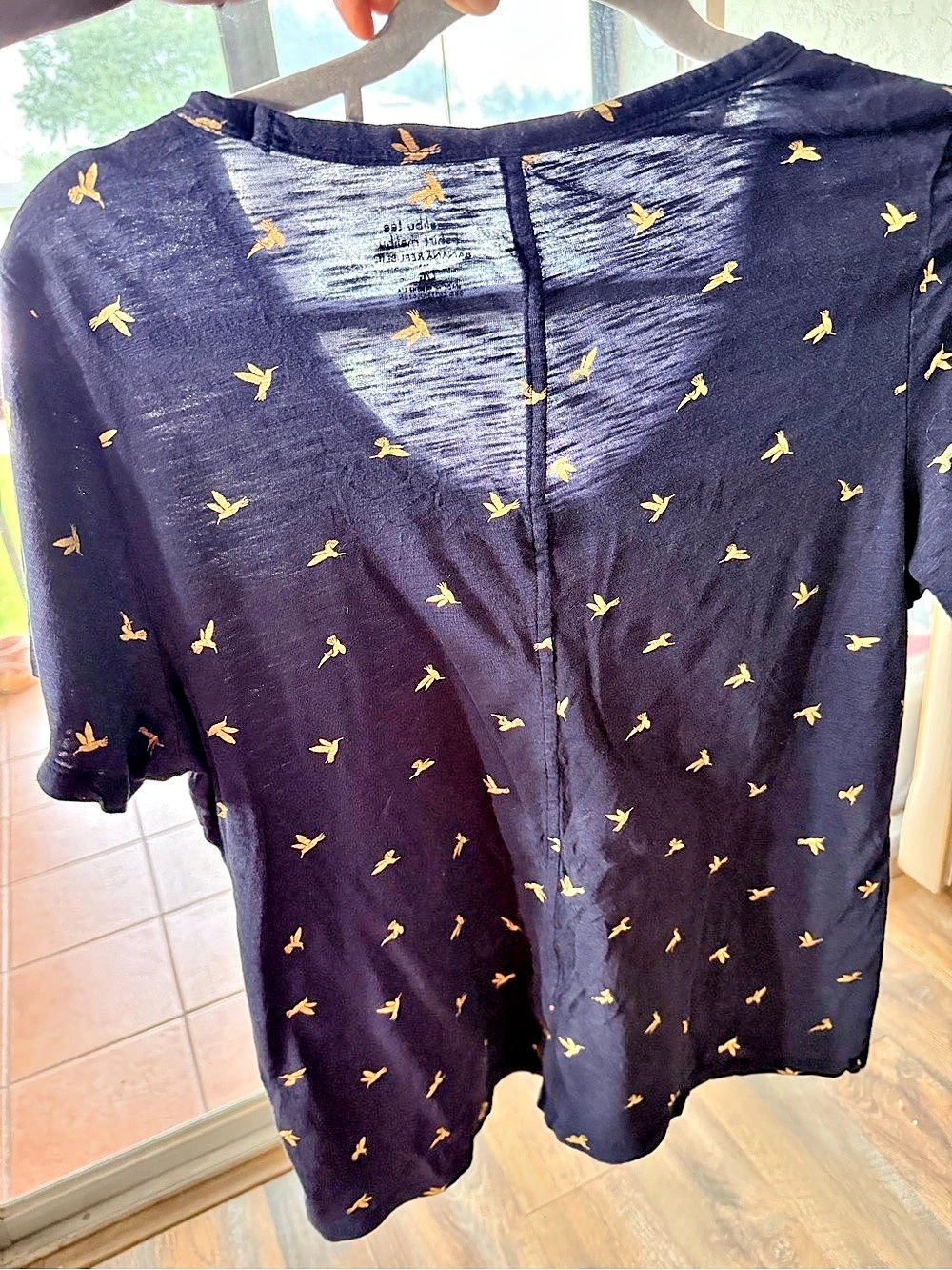 Banana Republic Malibu Tee Short Sleeve Tee in Blue & Yellow Size Large